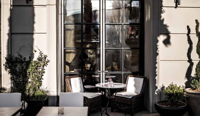 The Nomad Las Vegas - Bar Exterior